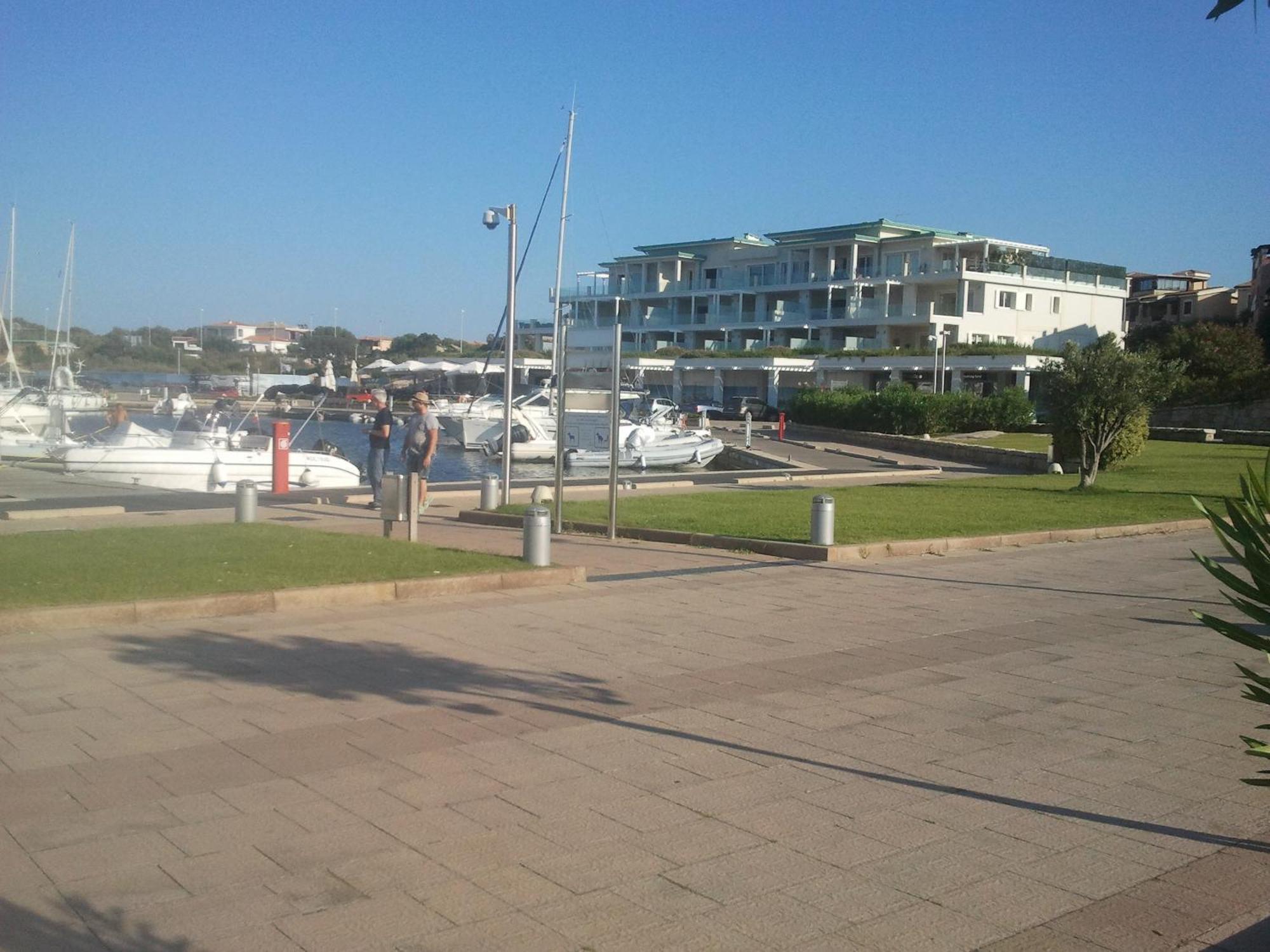 Olbia 53-11 Cin R3659 Apartment Bagian luar foto